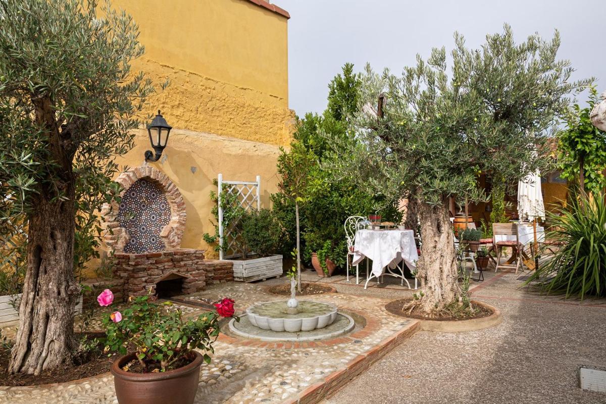 Beautiful Alamedas - Una Casa Rural Con Una Historia Unica Castronuno Exterior photo